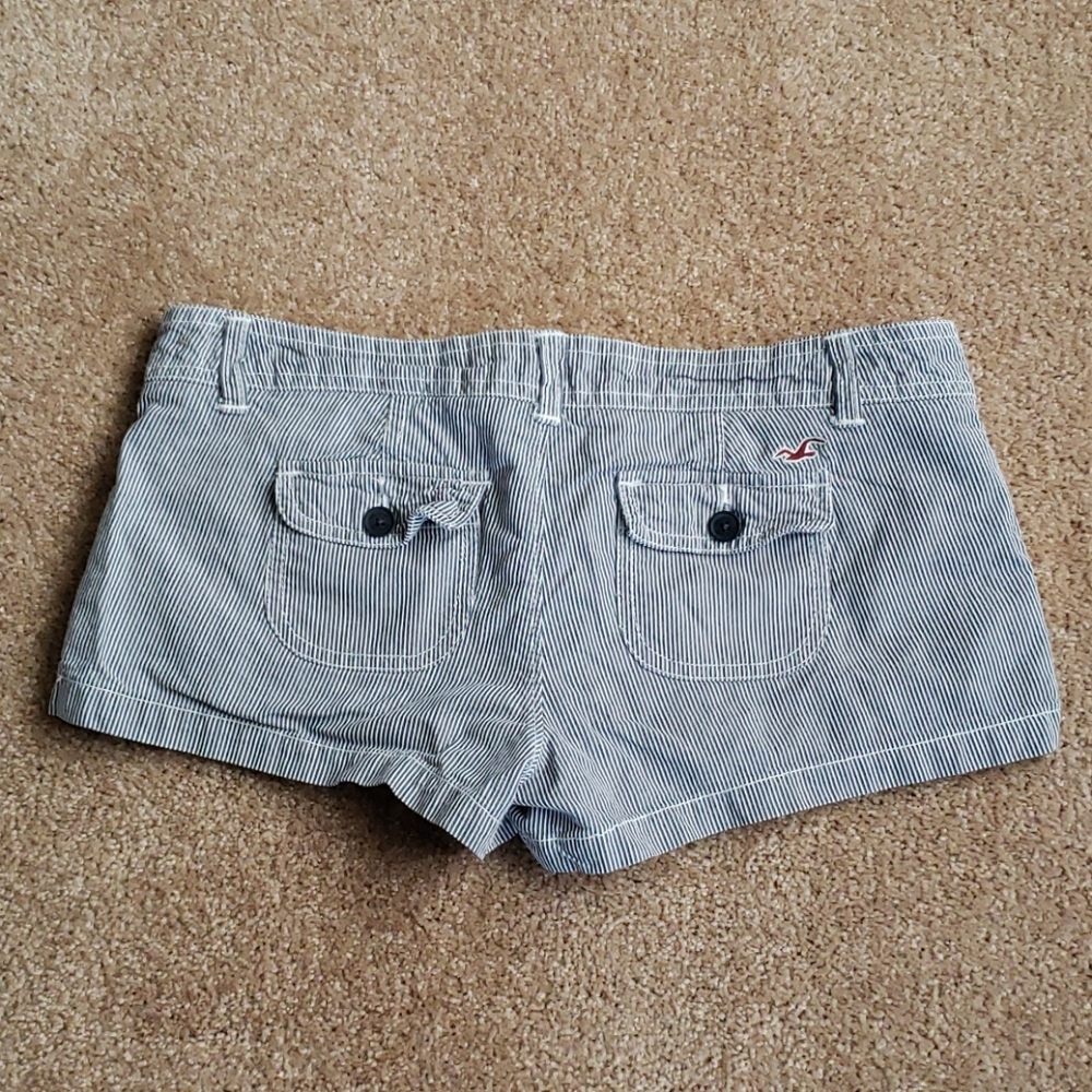 Hollister Blue and White (searsucker)Shorts Classic Style. - Picture 2 of 7